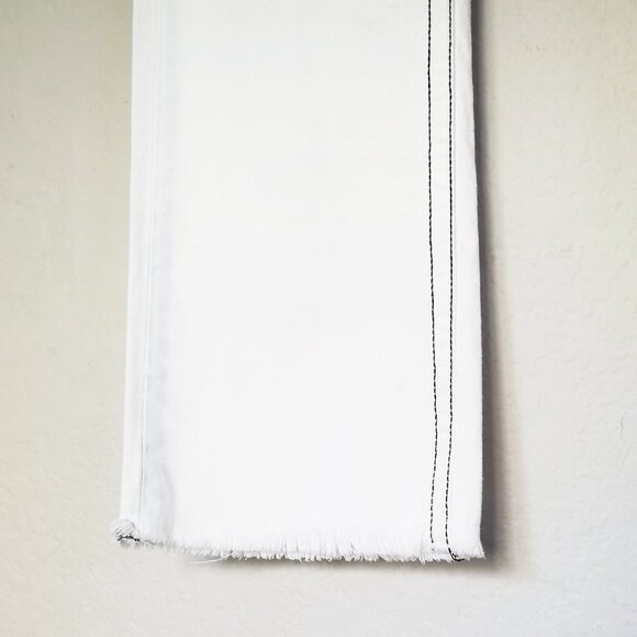 True Religion Men's 40 Straight Leg Jeans Optic White Blue Stitch Flap Raw Hem - Picture 14 of 16